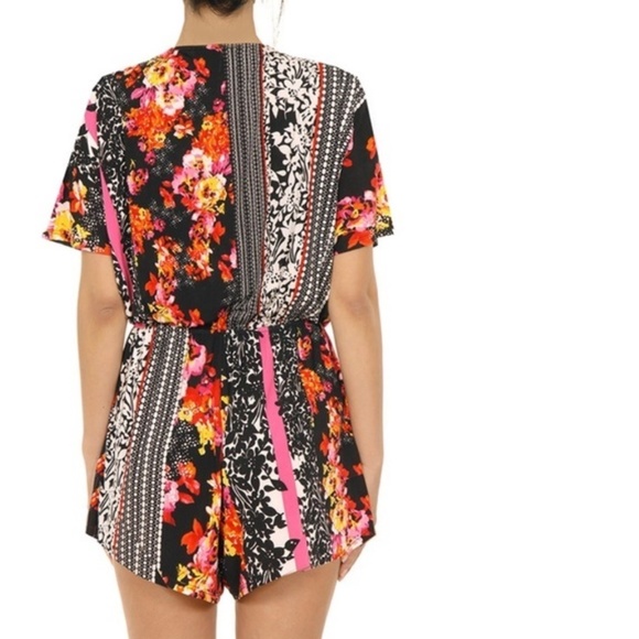 NWOT Sola La Fe Boho Floral Striped Chic Romper Shorts Small Womens Summer - Picture 6 of 12